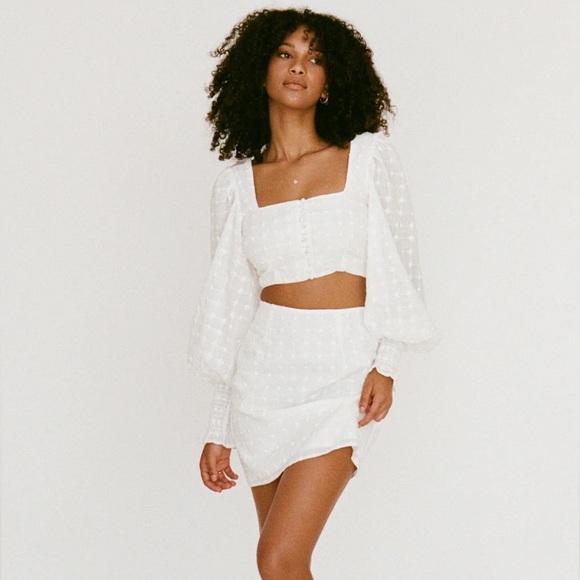 Sabo Skirt Dresses & Skirts - 🔆 Sabo Skirt White Mini Skirt Crop Top Set - Size Small